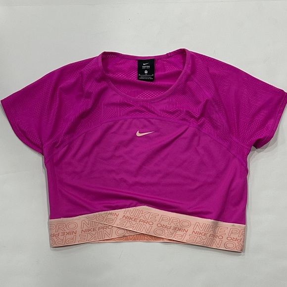 Women’s Nike Pro Crop Top Pink Short Sleeve Medium - Picture 2 of 9
